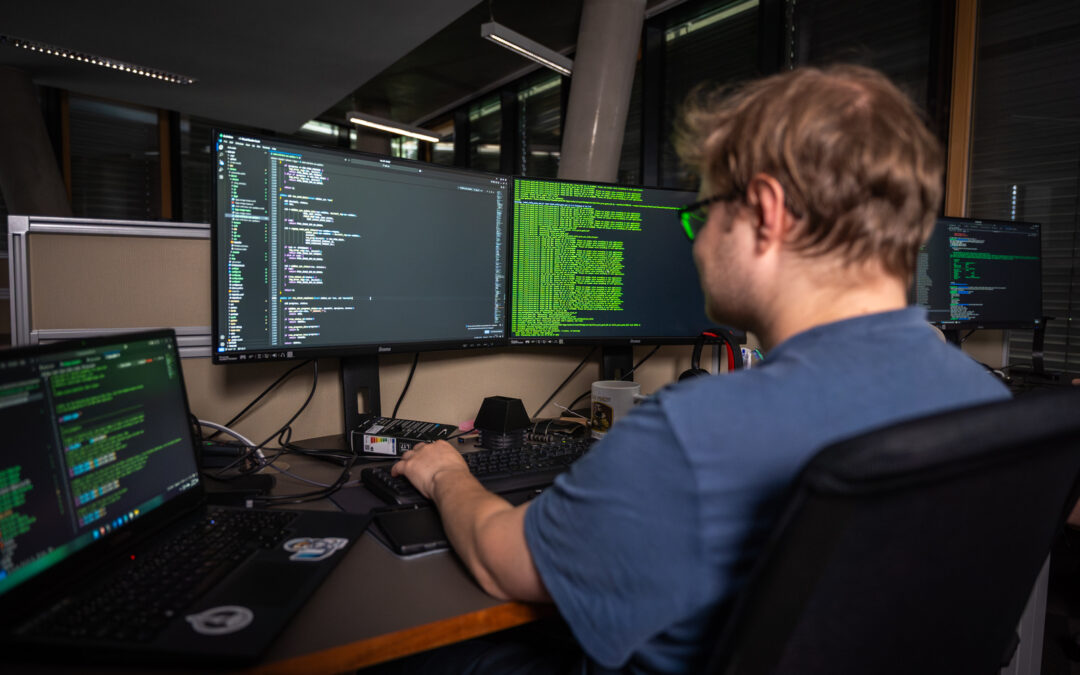 From chips to smart networks. FIT sets the direction for research in AI and network infrastructure